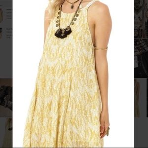 🎉ONE HOUR SALE! O’Neill yellow palm print dress